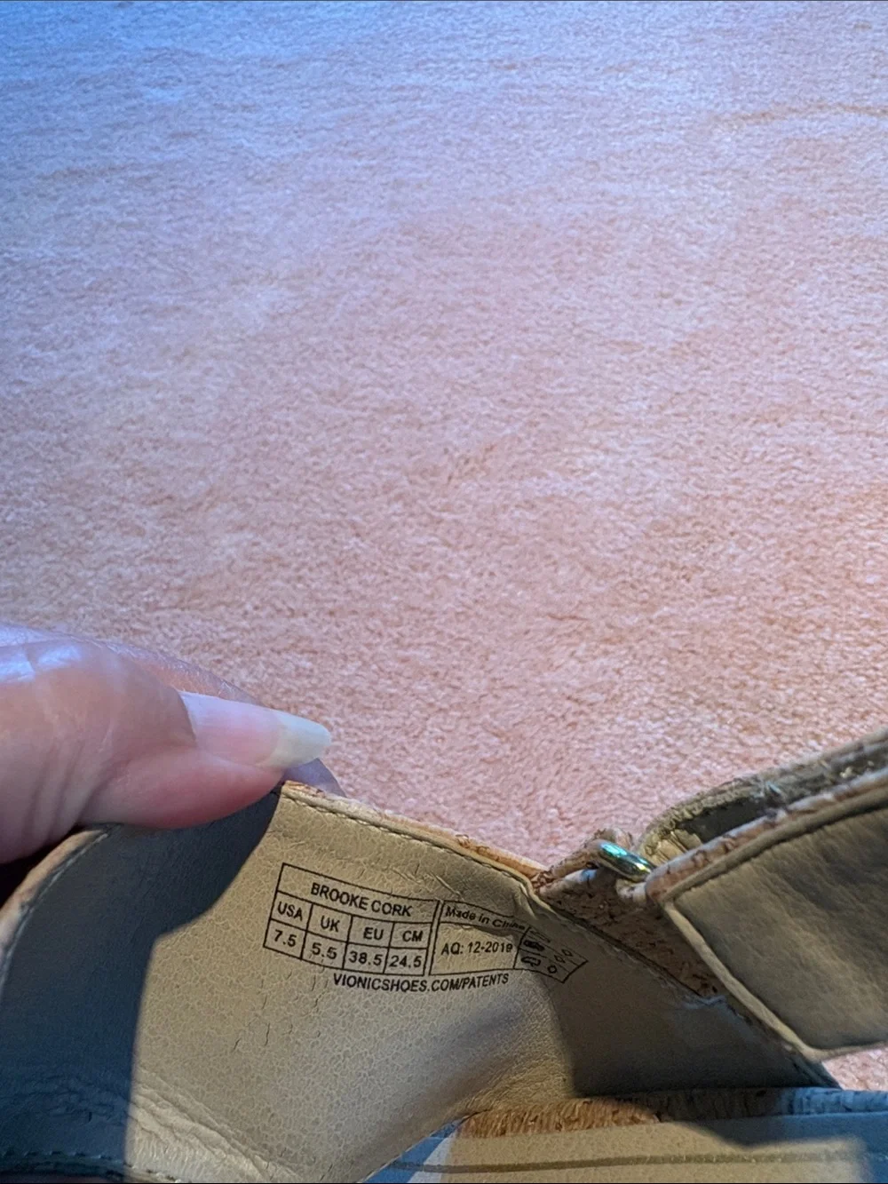 Vionic Brooke Cork Tan/Gold Texture Wedge Sandals - 7.5